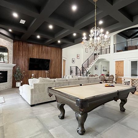 Luxury Gameroom/Basketball Hoop Arlington Exterior photo